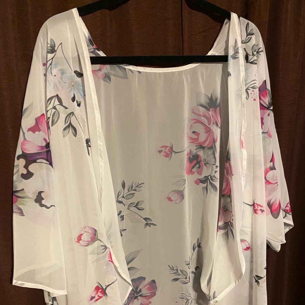 Sheer floral wrap XL